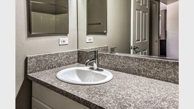 Photo - 8465 Regents Rd Unit ID1280455P