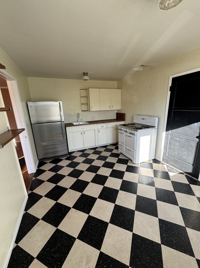 Photo - 2993 Baily Ave