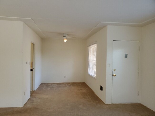 Photo - 3414 N Mountain View Dr