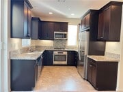 Photo - 663 Huron Pl