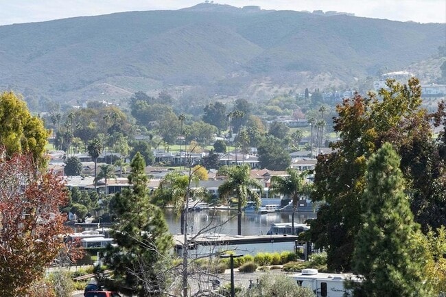 Building Photo - 1560 Circa Del Lago Unit D304