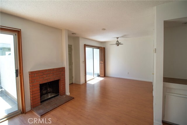 Photo - 11818 Moorpark St