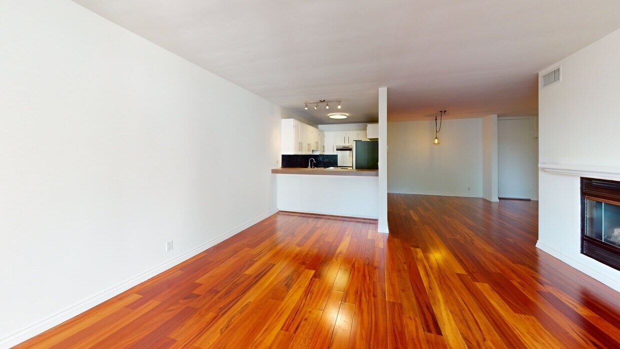 3D Tour - 1010 Kings Rd Unit 310