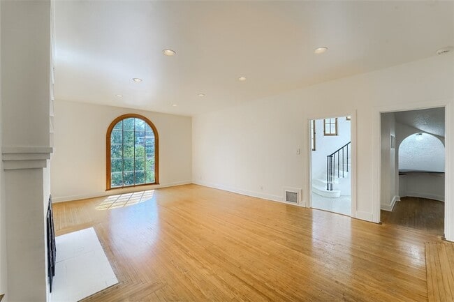 Photo - 5924 Graciosa Dr