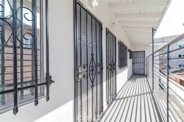 Photo - 1116 S Berendo St Unit 4