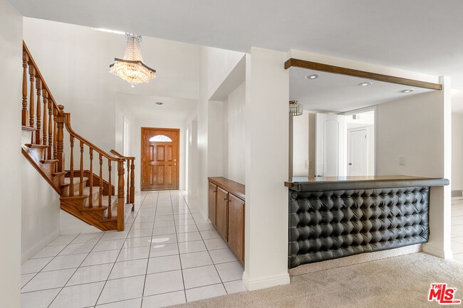 Photo - 6040 Pat Ave