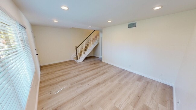 Photo - 588 Rio Grande Cir