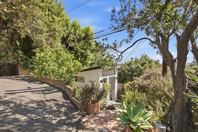 Photo - 8555 Walnut Dr