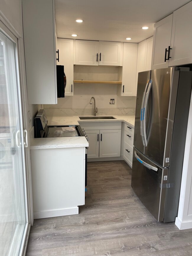 Photo - 1331 N San Gabriel Ave