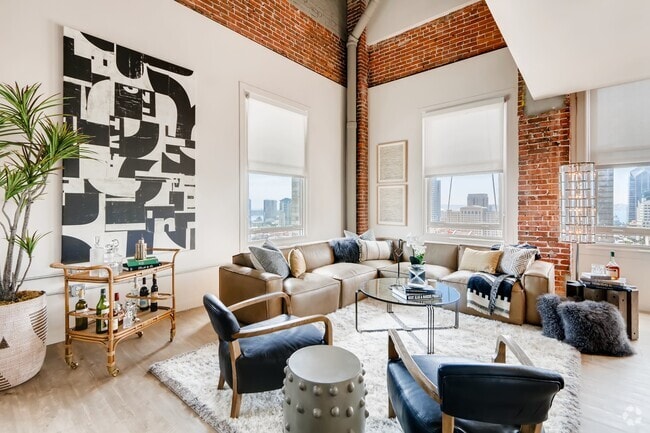 Building Photo - 625 Broadway Rental
