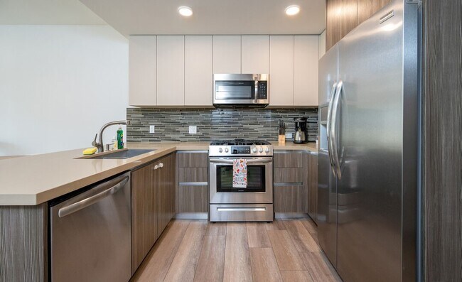 Photo - 1070 S Bedford St Unit 102