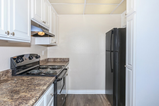 Photo - Raintree Apartment Homes