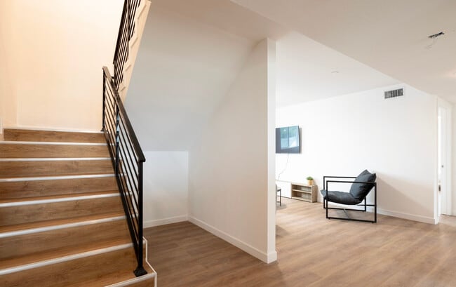 Photo - 2642 Brighton Ave