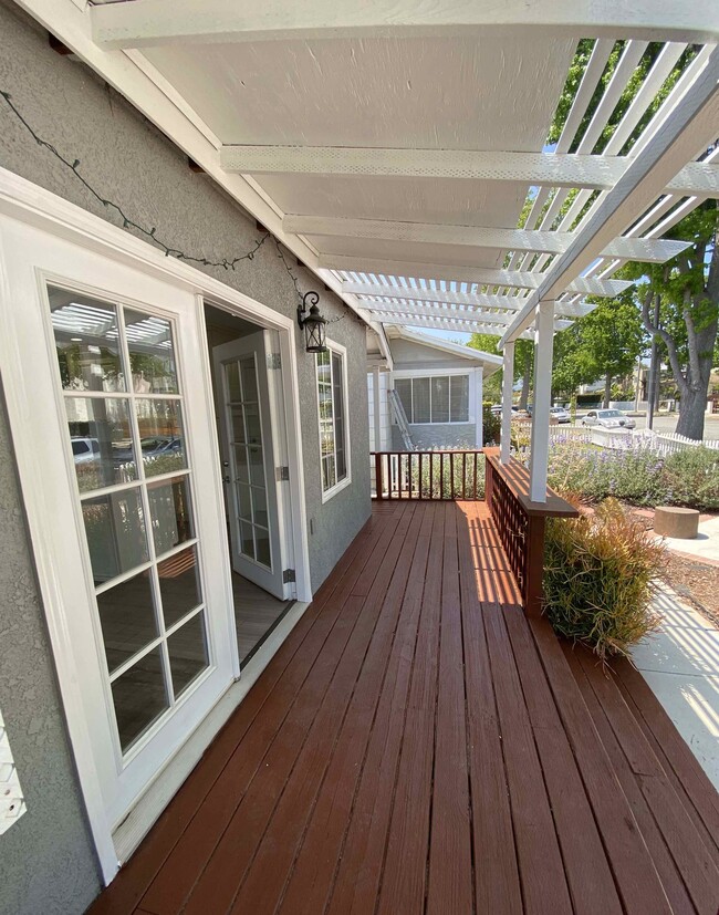 Photo - 2002 18th St