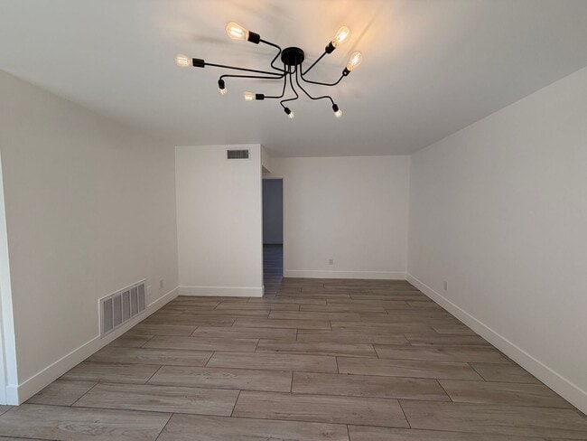 Photo - 8517 Cedros Ave Unit 05