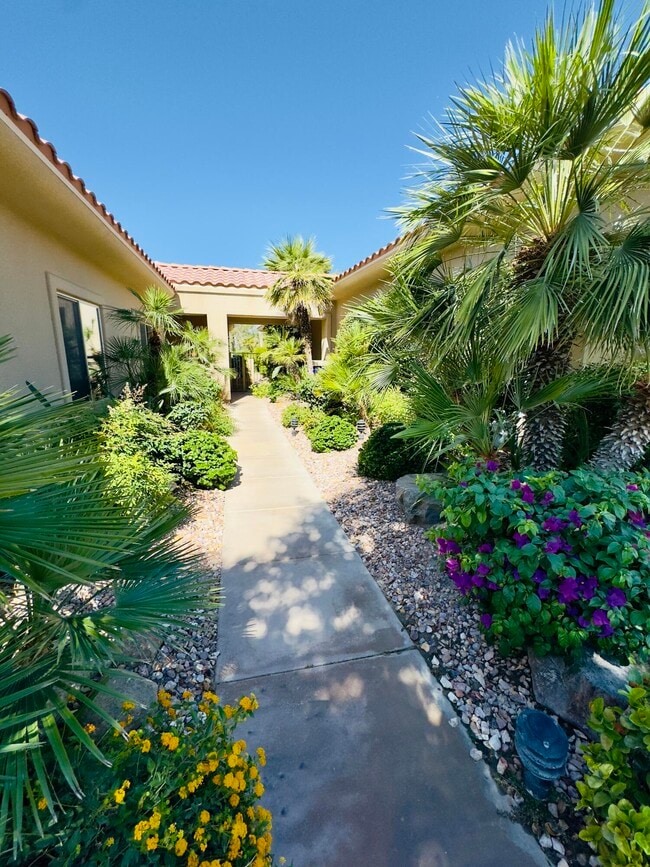 Photo - 128 Kavenish Dr