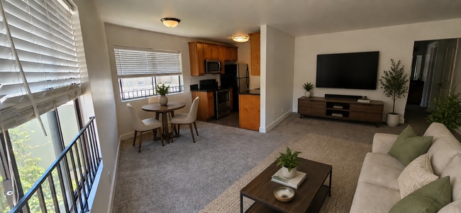 Photo - 10982 Roebling Ave Unit 423