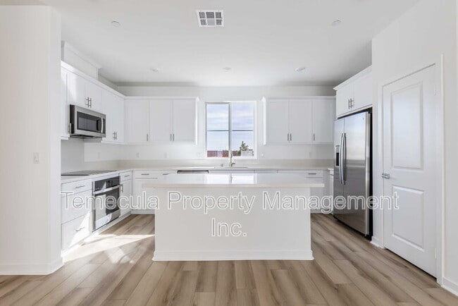 Photo - 31374 Lolite Dr