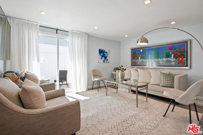 Photo - 6438 Rhea Ave