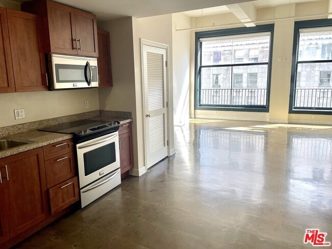 Photo - 315 W 5th St Unit 710