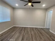 Photo - 623 E Elm St Townhome