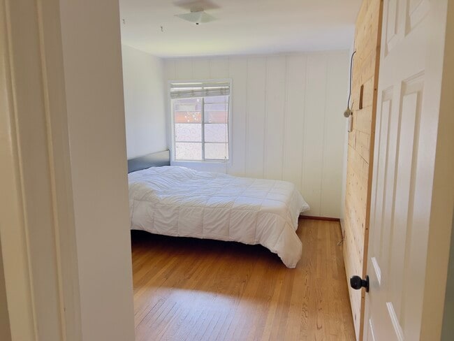 Building Photo - 4249 S Centinela Ave Unit 4249