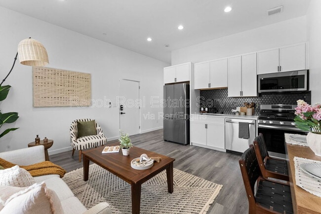 Photo - 5254 Adams Ave Unit 4