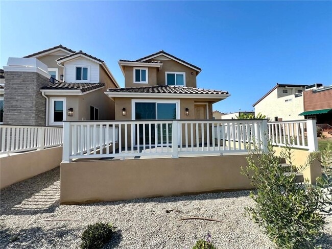 Building Photo - 323 Flint Ave