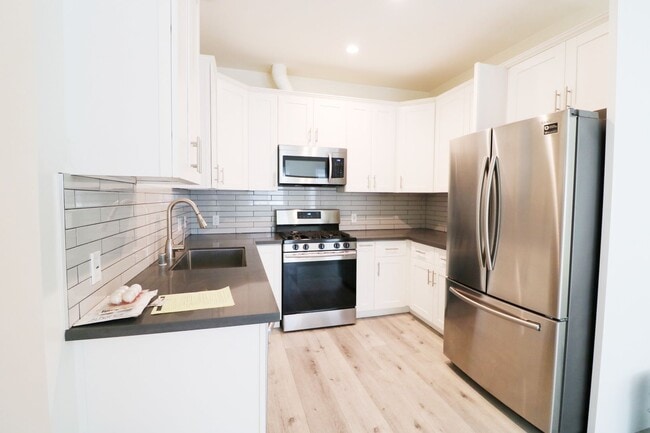 Photo - 14252 Erwin St Unit 14254