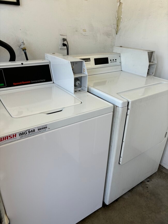 Photo - 533 Hyde Park Pl Unit 3