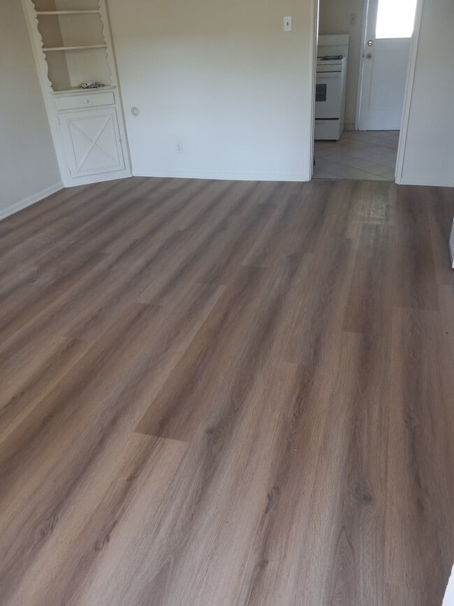 Photo - 1005 N Ave 56 Unit 1005