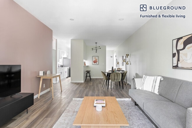 Photo - 1620 S Bentley Ave Unit FL3-ID902