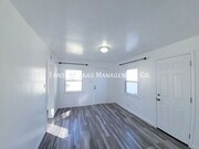 Photo - 2125 W Columbia St House