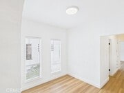 Photo - 1533 E 3rd St