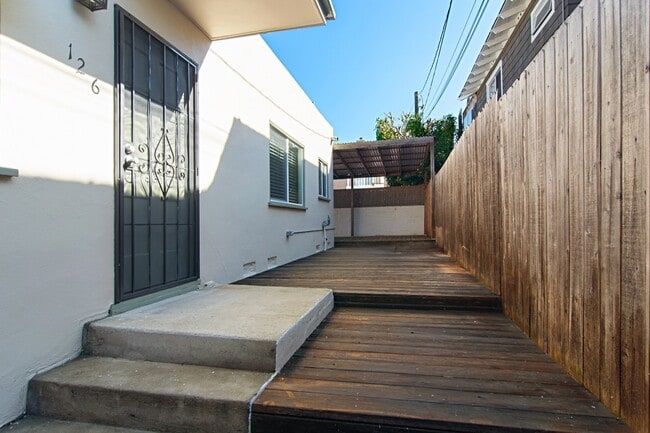 Photo - 126 J Ave