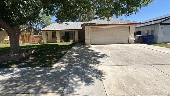Building Photo - Remodeled Single Story West Lancaster Home