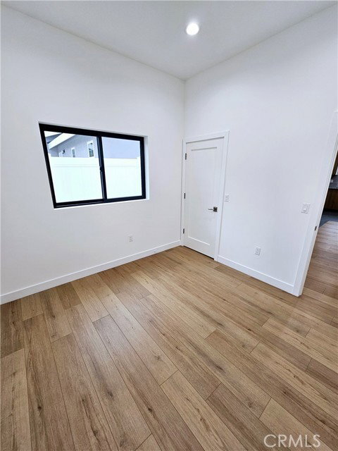 Photo - 2581 N Windsor Ave