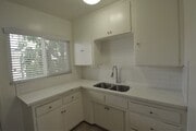 Photo - 11948 Magnolia Blvd Apartment Unit 06
