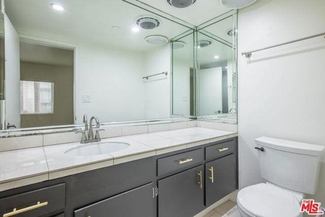 Photo - 148 S Reeves Dr Unit 4