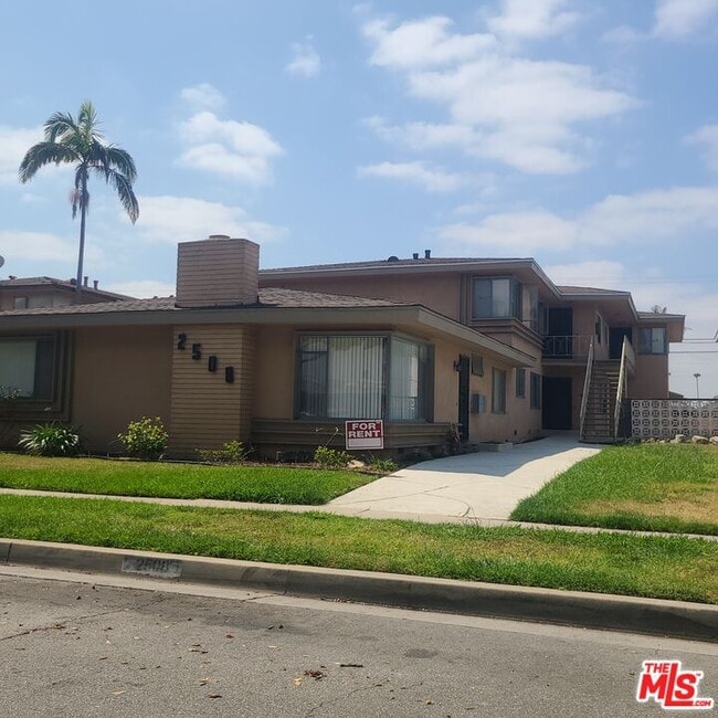 Photo - 2508 W El Segundo Blvd Condo Unit E