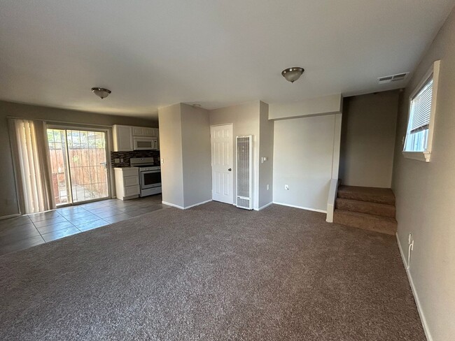 Photo - 450 N Taylor St Unit B