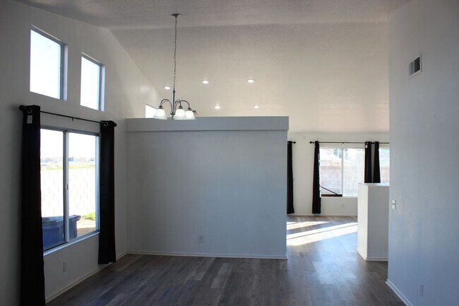 Photo - 44762 Shadowcrest Dr