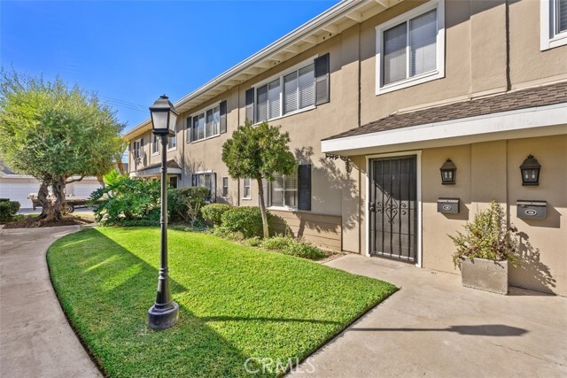 Photo - 1741 Tustin Ave Townhome