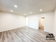 Photo - 15546 Vanowen St Unit 5