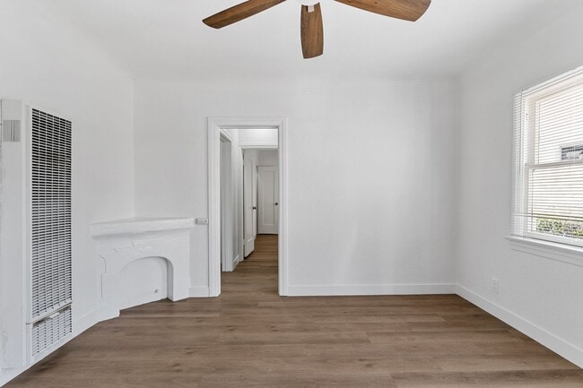 Photo - 1109 Loma Ave Unit 1117