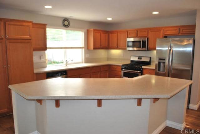 Photo - 145 Canyon Creek Way