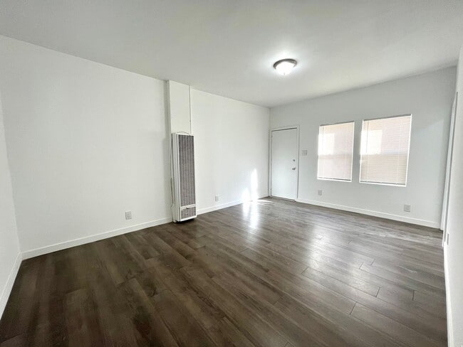 Photo - BELLA APARTMENTS: Beautiful Studio - 1 Bath Unit 5