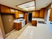 Photo - 44339 Fenner Ave