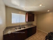 Photo - 1720 Ontario St