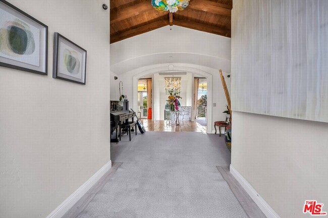 Photo - 3110 Benedict Canyon Drive